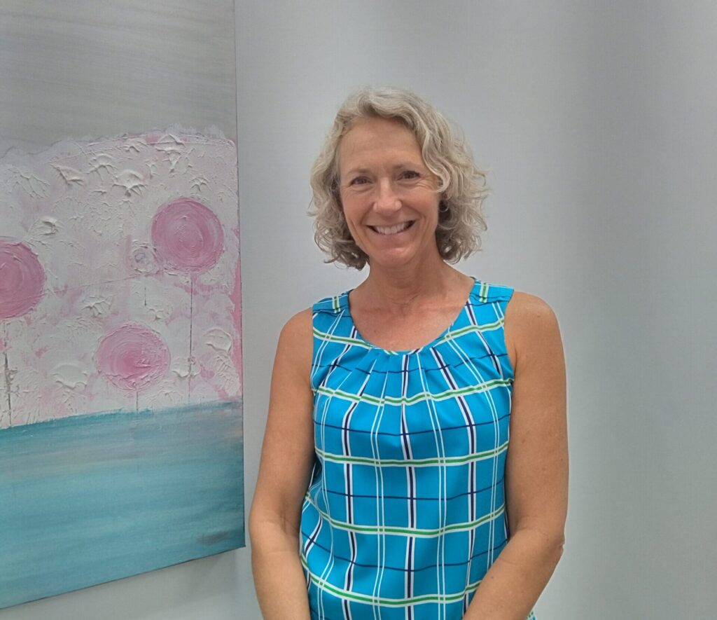 volunteer Leslie